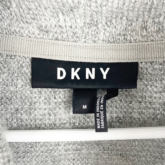 DKNY Soft Gray Cowl Neck High Low Sweater Size Medium - Picture 4 of 9
